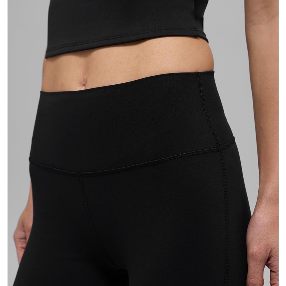ALO black Soft Sculpt high waist 7/8 bootcut legging size small 30” inseam - Picture 3 of 8